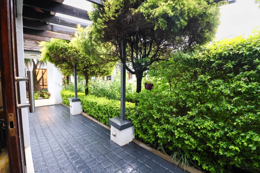 4 Bedroom Property for Sale in The Wilds Gauteng