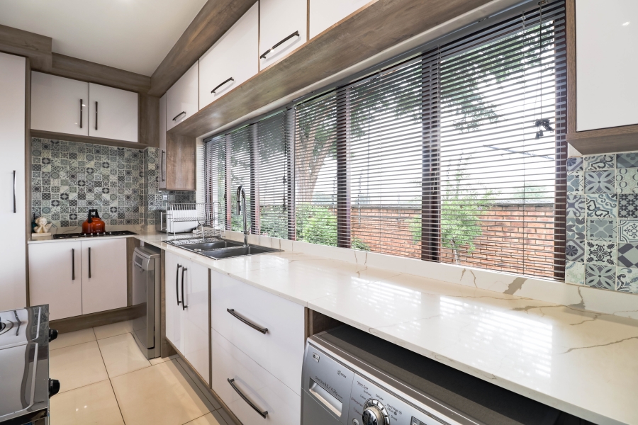 4 Bedroom Property for Sale in The Wilds Gauteng