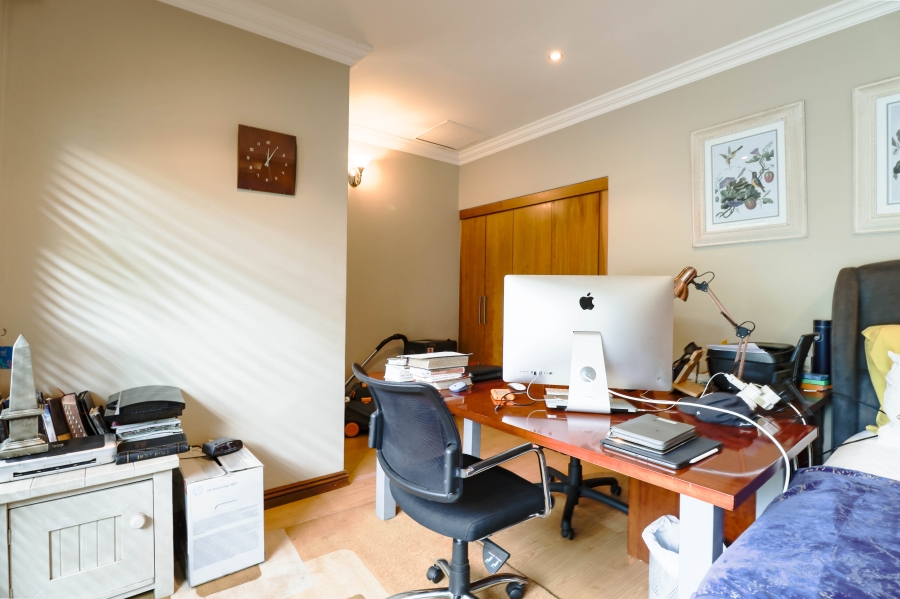 4 Bedroom Property for Sale in The Wilds Gauteng