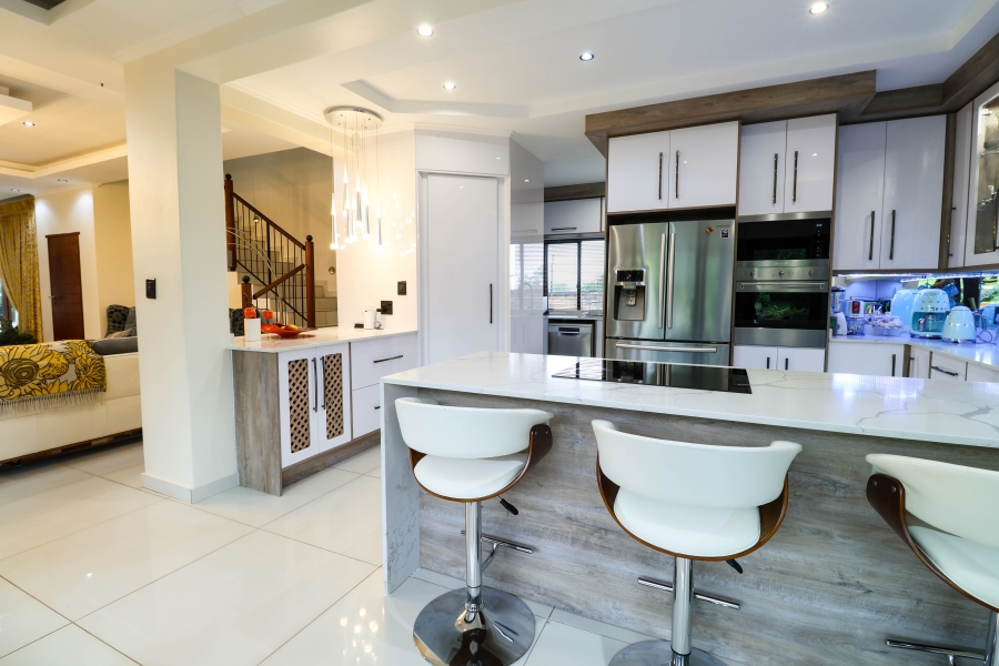 4 Bedroom Property for Sale in The Wilds Gauteng