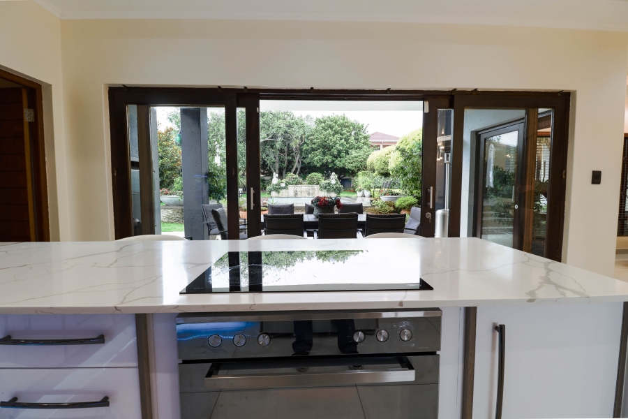 4 Bedroom Property for Sale in The Wilds Gauteng