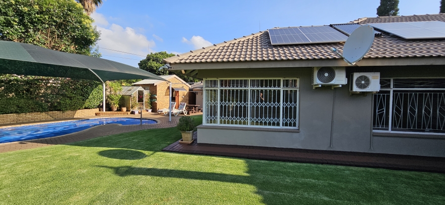 4 Bedroom Property for Sale in Risiville Gauteng
