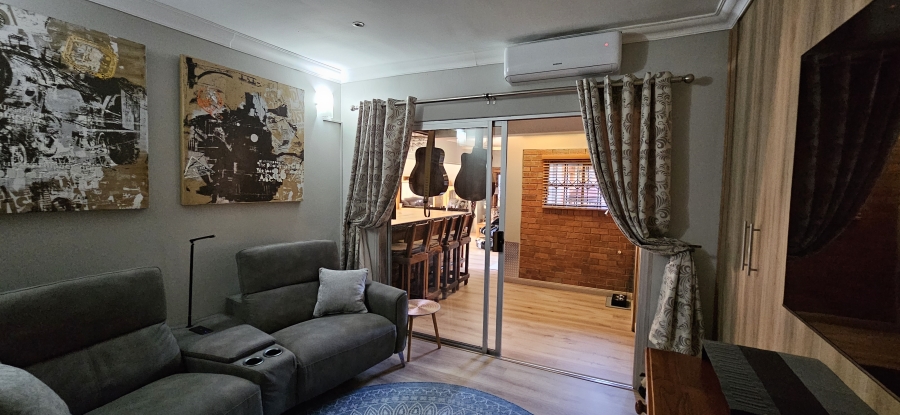 4 Bedroom Property for Sale in Risiville Gauteng