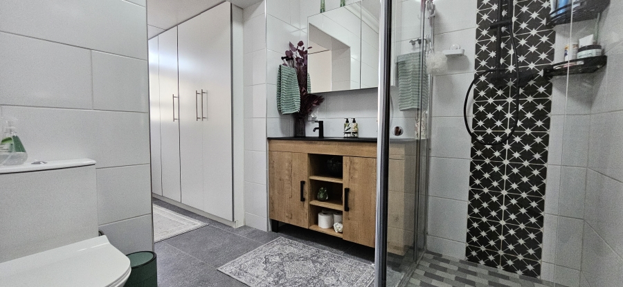 4 Bedroom Property for Sale in Risiville Gauteng