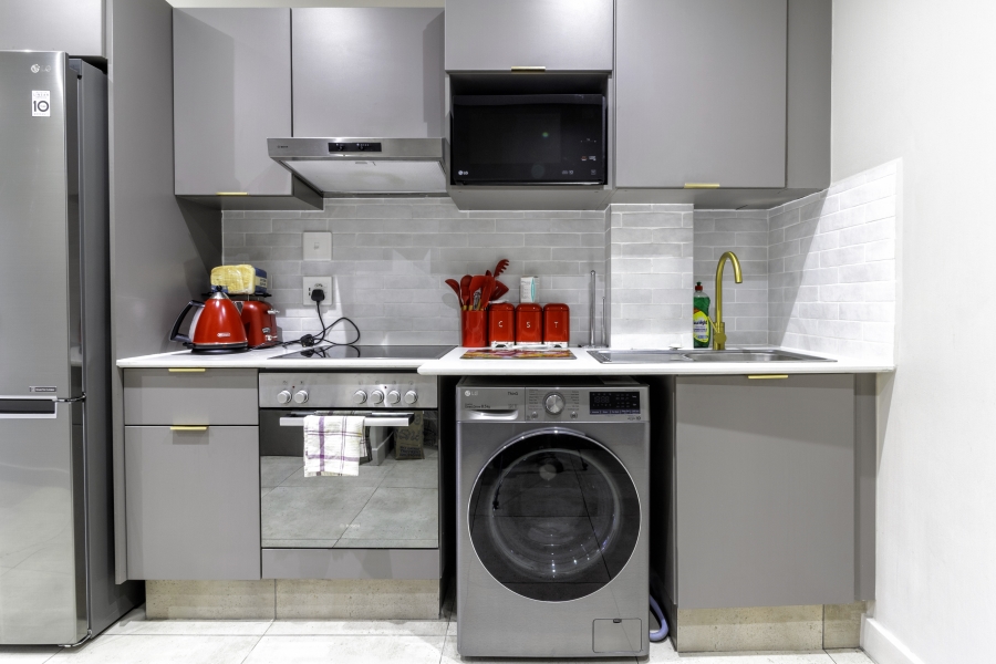 1 Bedroom Property for Sale in Sandton Central Gauteng