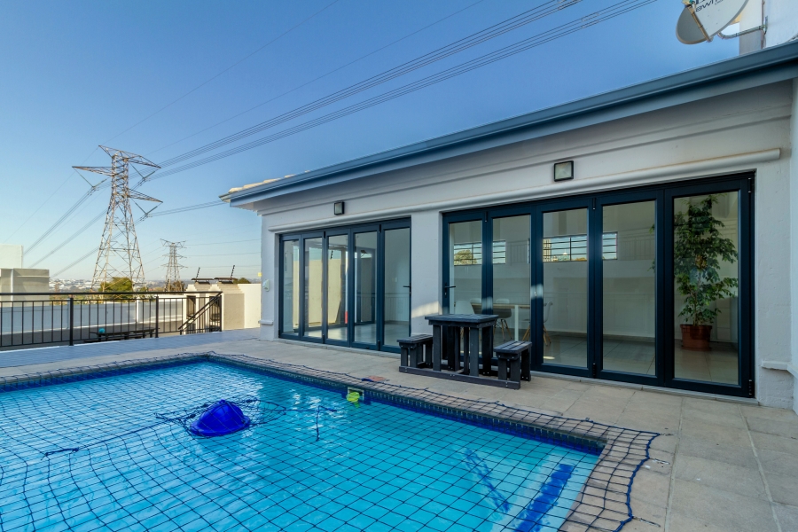 2 Bedroom Property for Sale in Morningside Gauteng