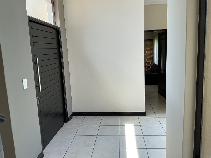 To Let 4 Bedroom Property for Rent in Midstream Estate Gauteng