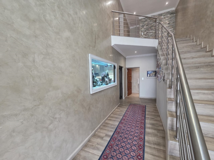 3 Bedroom Property for Sale in Greenstone Hill Gauteng