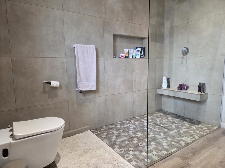 3 Bedroom Property for Sale in Greenstone Hill Gauteng