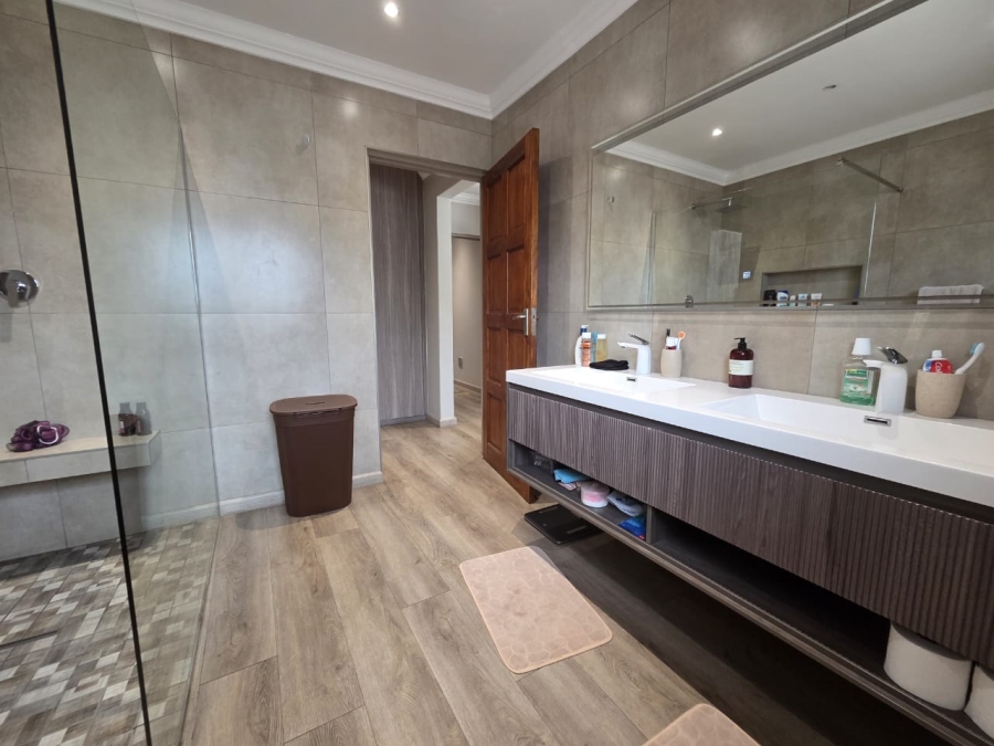 3 Bedroom Property for Sale in Greenstone Hill Gauteng