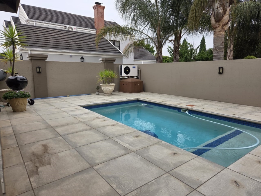 3 Bedroom Property for Sale in Greenstone Hill Gauteng