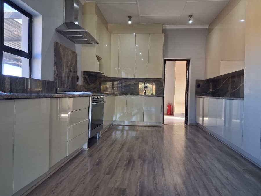 4 Bedroom Property for Sale in Monument Gauteng