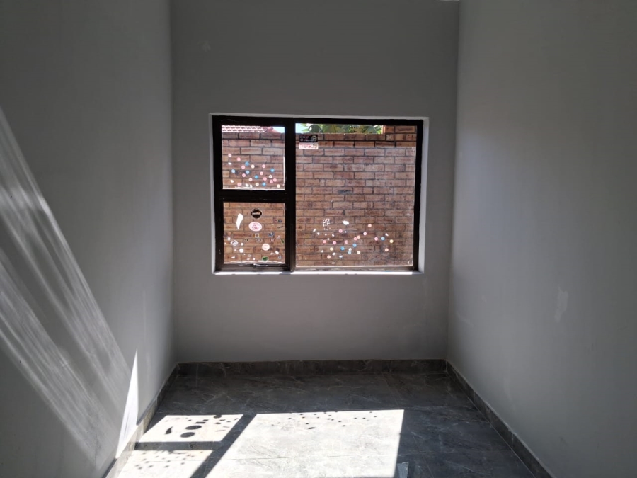 4 Bedroom Property for Sale in Monument Gauteng