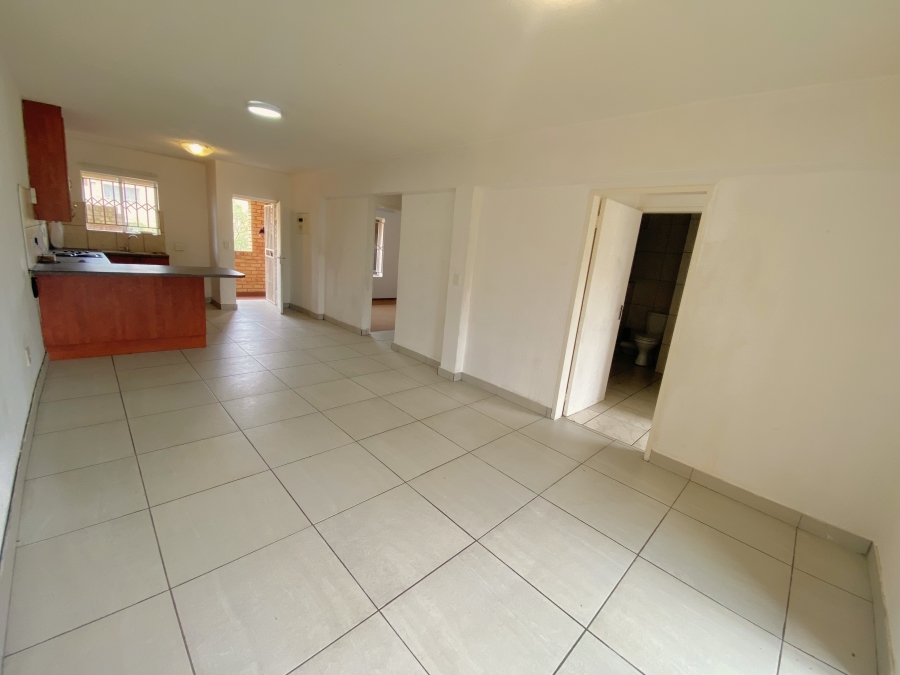2 Bedroom Property for Sale in Wilro Park Gauteng