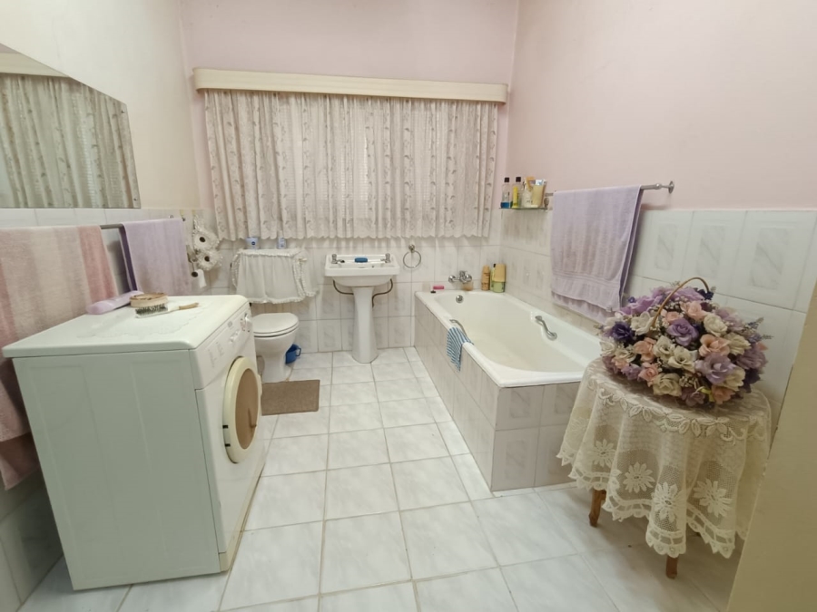 4 Bedroom Property for Sale in Brandvlei A H Gauteng