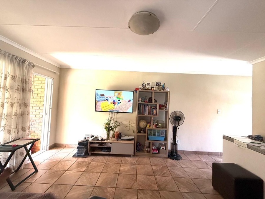 2 Bedroom Property for Sale in Allens Nek Gauteng
