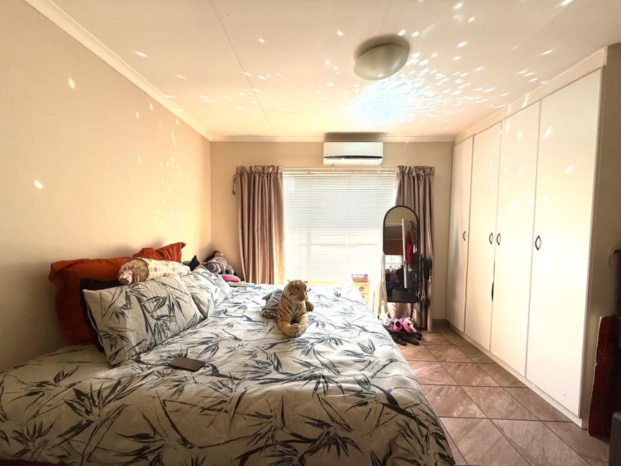 2 Bedroom Property for Sale in Allens Nek Gauteng