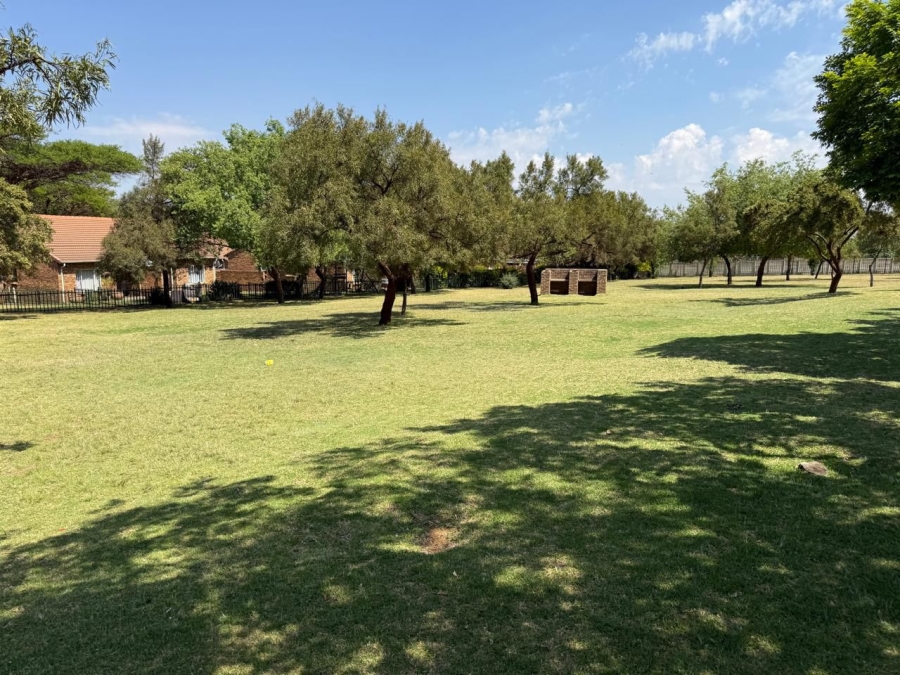 2 Bedroom Property for Sale in Allens Nek Gauteng