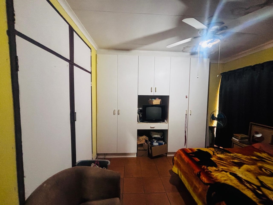 6 Bedroom Property for Sale in Krugersdorp West Gauteng