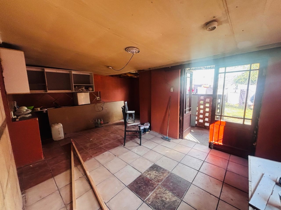 6 Bedroom Property for Sale in Krugersdorp West Gauteng