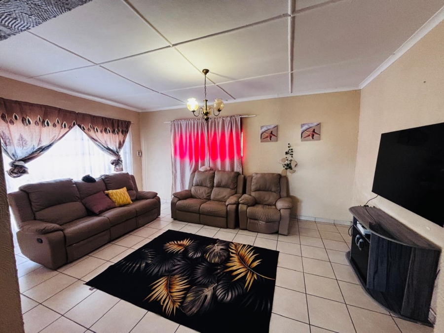 4 Bedroom Property for Sale in Krugersdorp West Gauteng