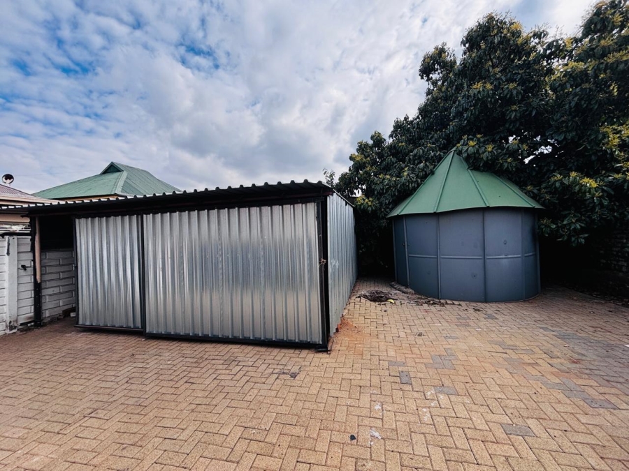 4 Bedroom Property for Sale in Krugersdorp West Gauteng