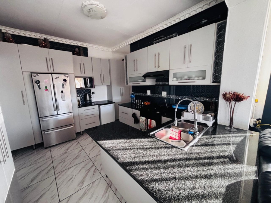 To Let 1 Bedroom Property for Rent in Krugersdorp West Gauteng