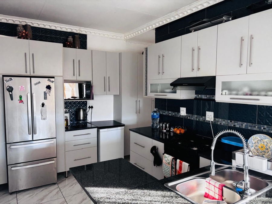 To Let 1 Bedroom Property for Rent in Krugersdorp West Gauteng