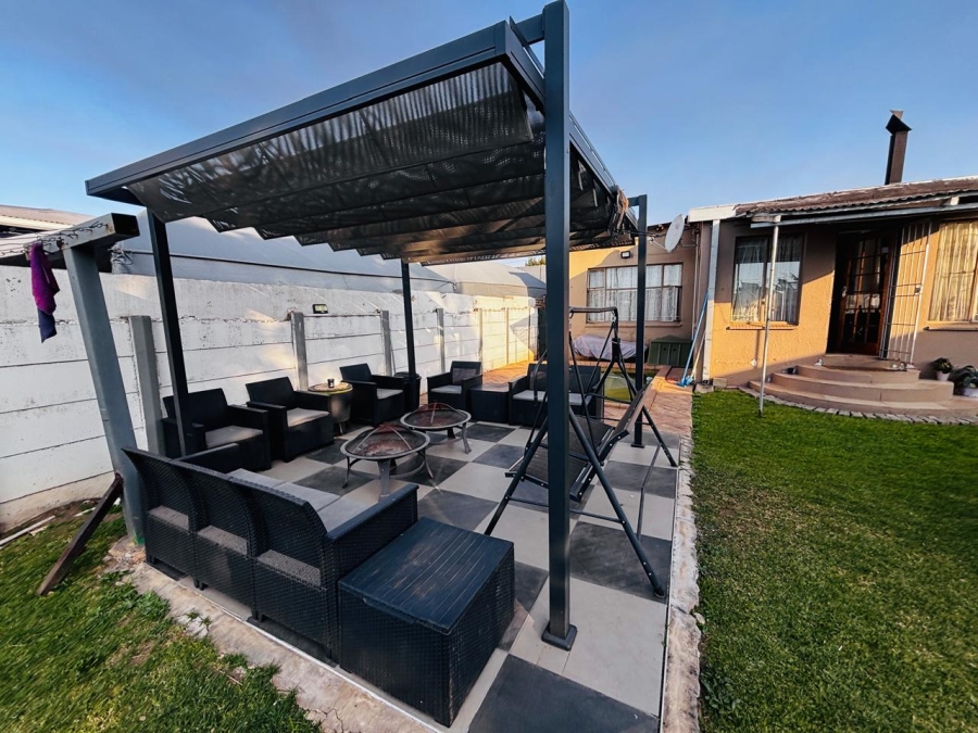 To Let 1 Bedroom Property for Rent in Krugersdorp West Gauteng