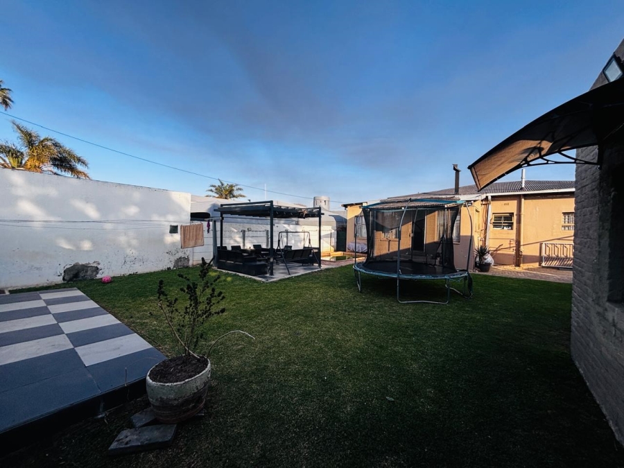 To Let 1 Bedroom Property for Rent in Krugersdorp West Gauteng