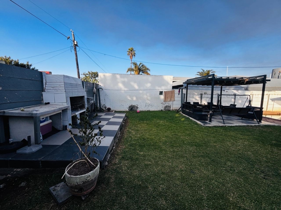 To Let 1 Bedroom Property for Rent in Krugersdorp West Gauteng