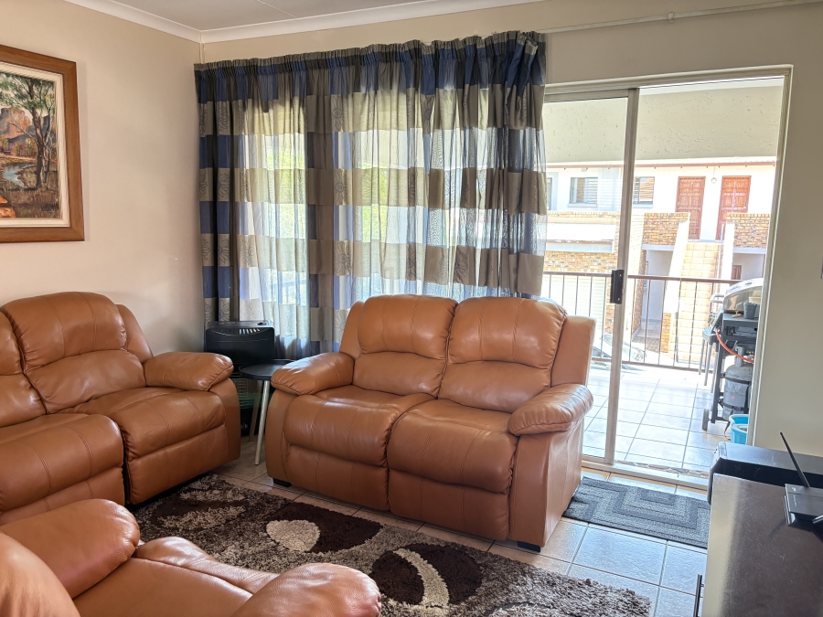 2 Bedroom Property for Sale in Wilgeheuwel Gauteng