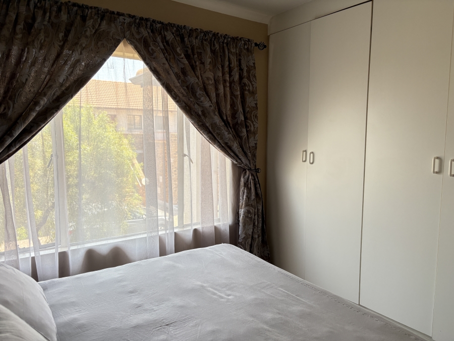 2 Bedroom Property for Sale in Wilgeheuwel Gauteng