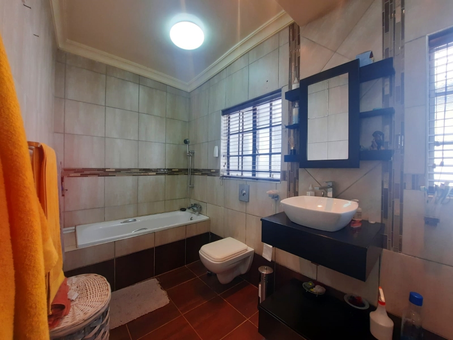 3 Bedroom Property for Sale in Mindalore Gauteng