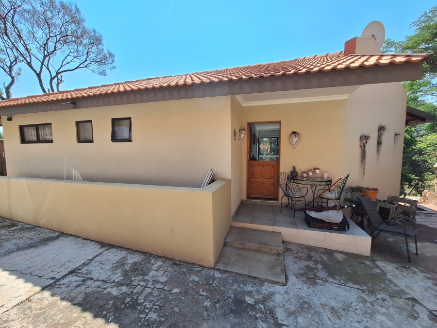 5 Bedroom Property for Sale in Helderkruin Gauteng