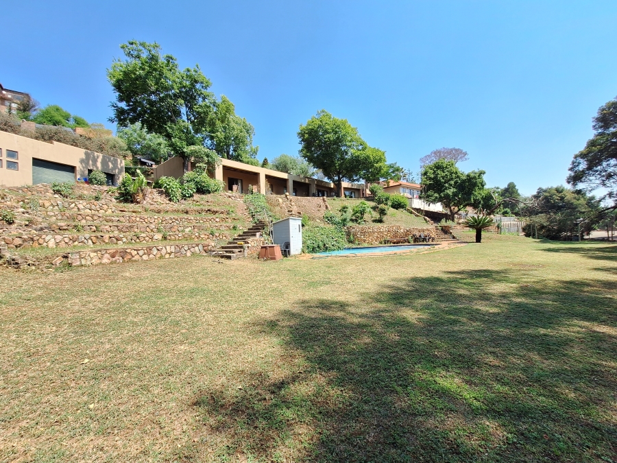 5 Bedroom Property for Sale in Helderkruin Gauteng