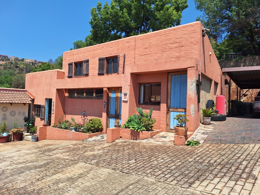 5 Bedroom Property for Sale in Helderkruin Gauteng