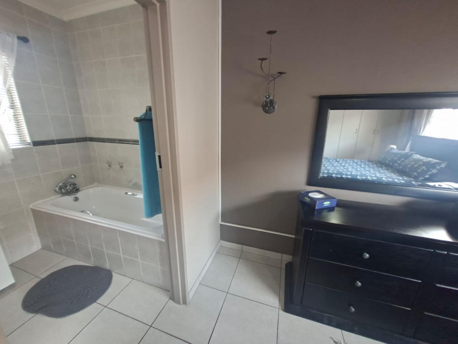 3 Bedroom Property for Sale in Krugersdorp North Gauteng