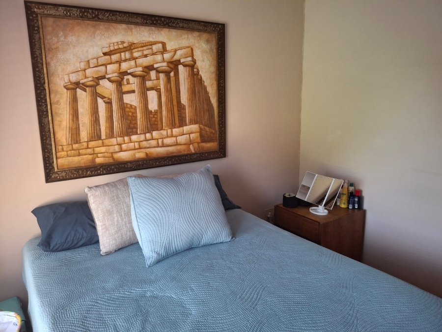 4 Bedroom Property for Sale in Helikonpark Gauteng