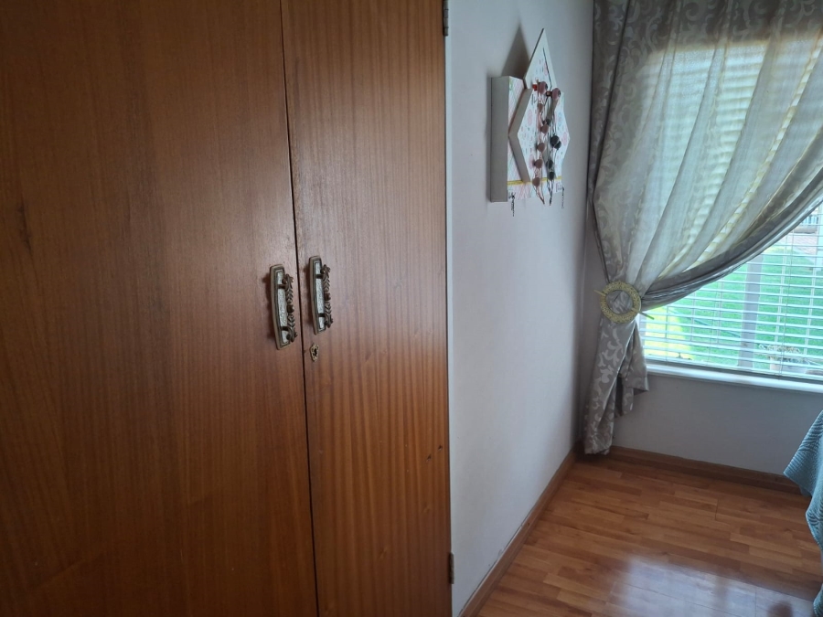 4 Bedroom Property for Sale in Helikonpark Gauteng