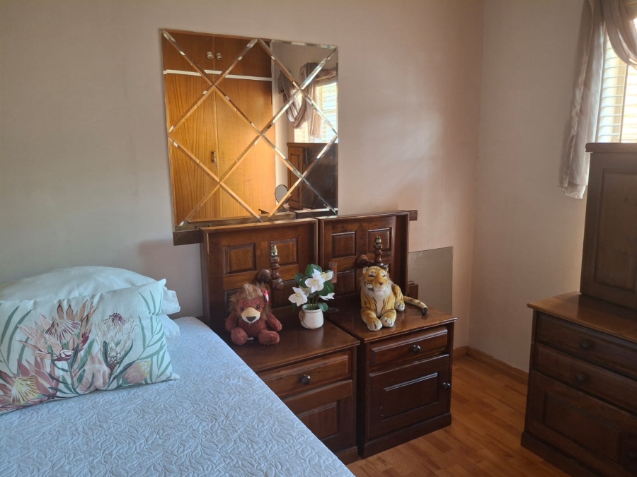 4 Bedroom Property for Sale in Helikonpark Gauteng