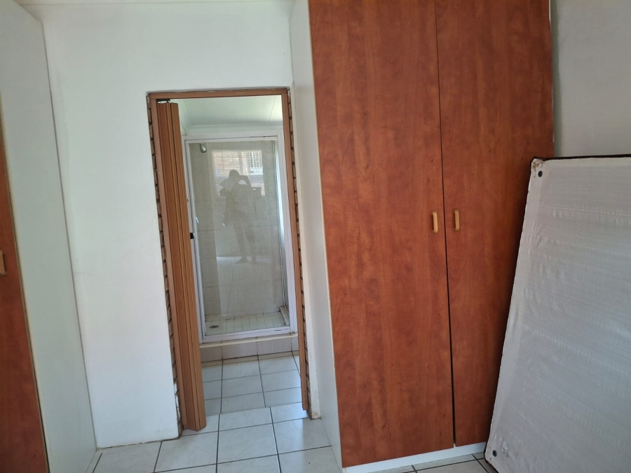 4 Bedroom Property for Sale in Helikonpark Gauteng
