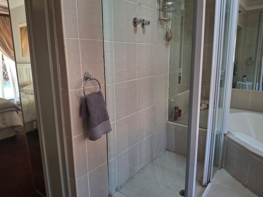 4 Bedroom Property for Sale in Greenhills Gauteng