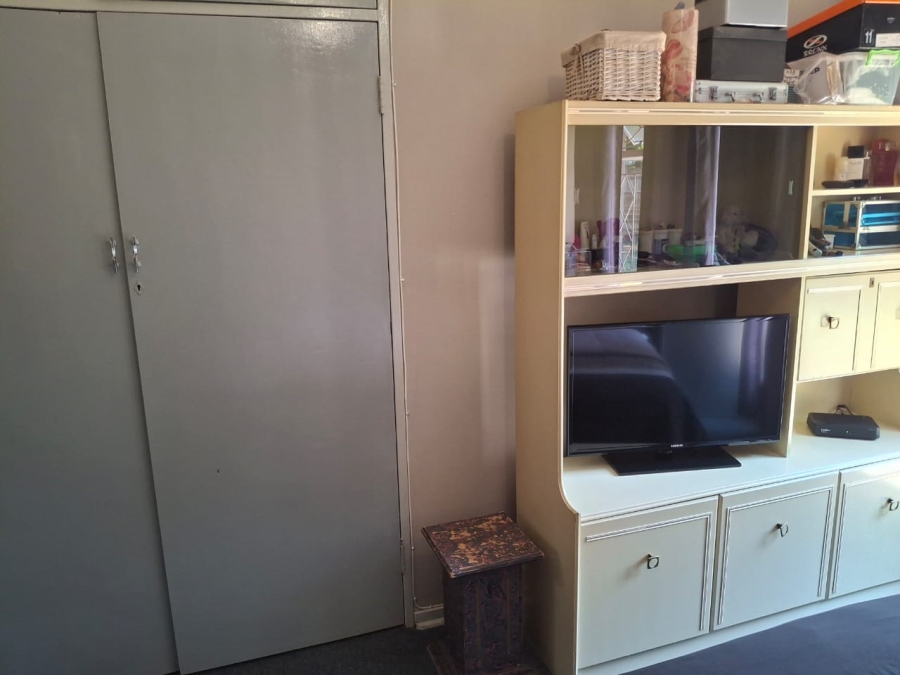 4 Bedroom Property for Sale in Greenhills Gauteng