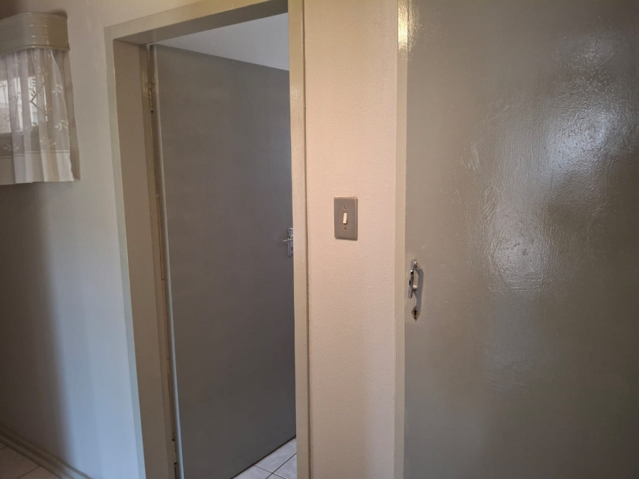 4 Bedroom Property for Sale in Greenhills Gauteng