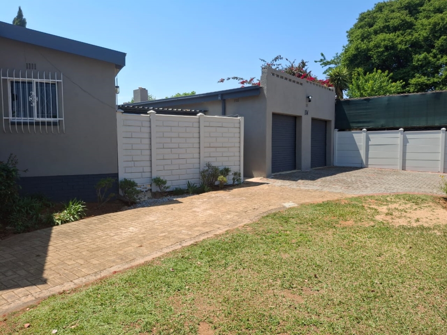 4 Bedroom Property for Sale in Greenhills Gauteng