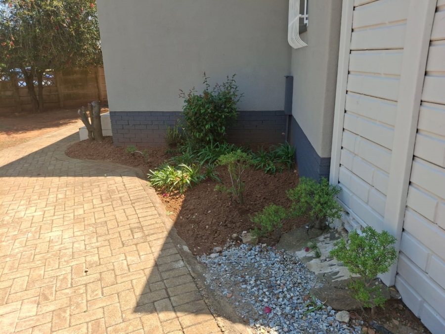 4 Bedroom Property for Sale in Greenhills Gauteng