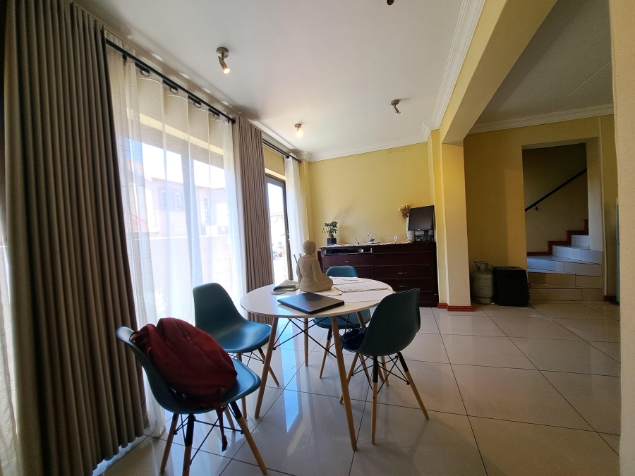 3 Bedroom Property for Sale in Willowbrook Gauteng