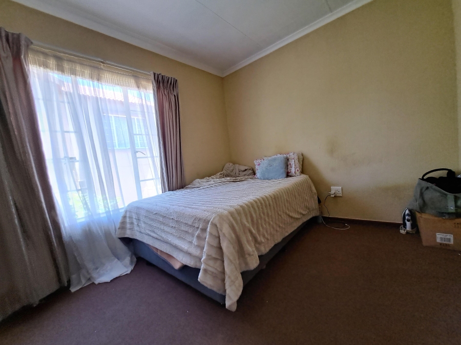 3 Bedroom Property for Sale in Willowbrook Gauteng