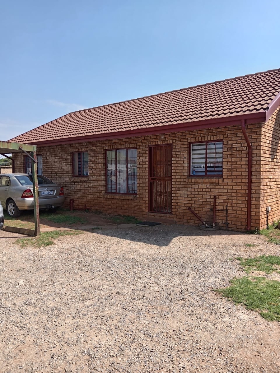 3 Bedroom Property for Sale in West Village Gauteng